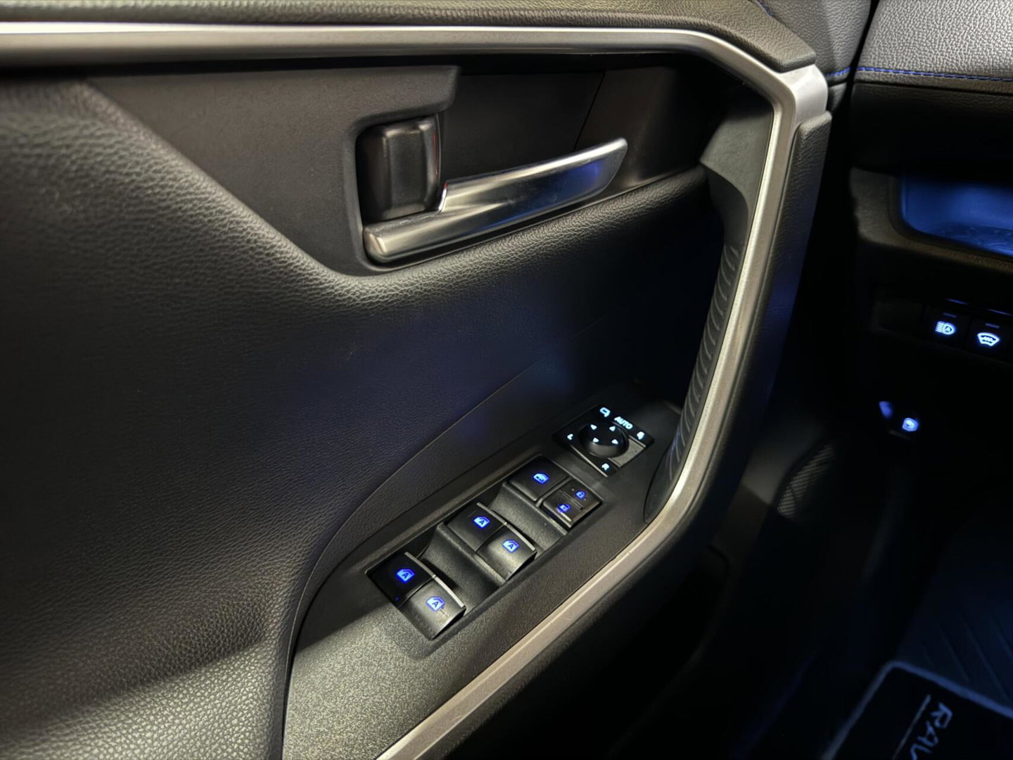 Toyota RAV4 2.5 Hybrid 4x2 Pano 360° CarPlay Trekhaak ACC