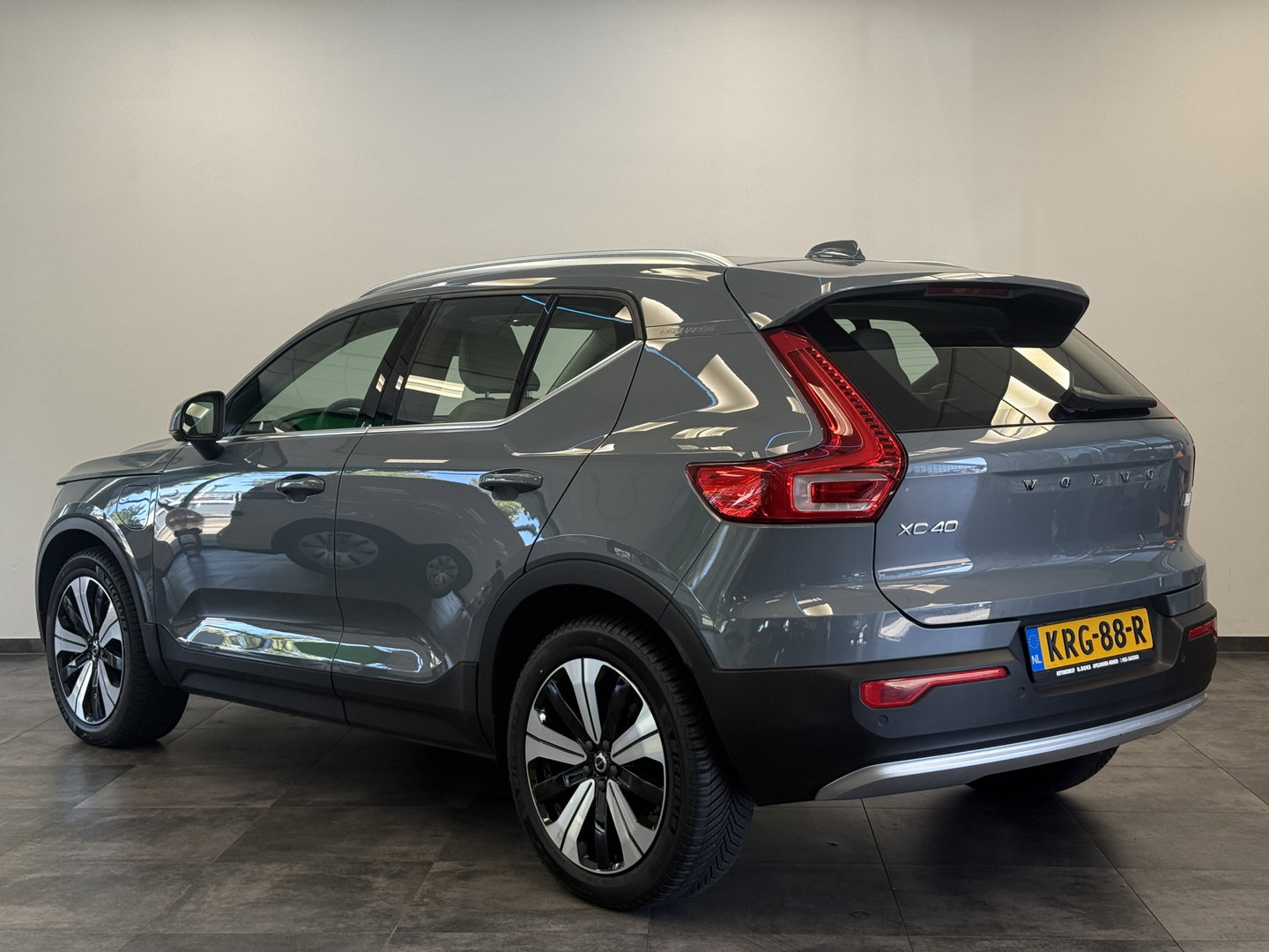 Volvo XC40 1.5 T5 Recharge Ultimate Bright ACC Elec. achterklep Harman/Kardon 24 Maanden garantie* (Vraag naar de voorwaarden)
