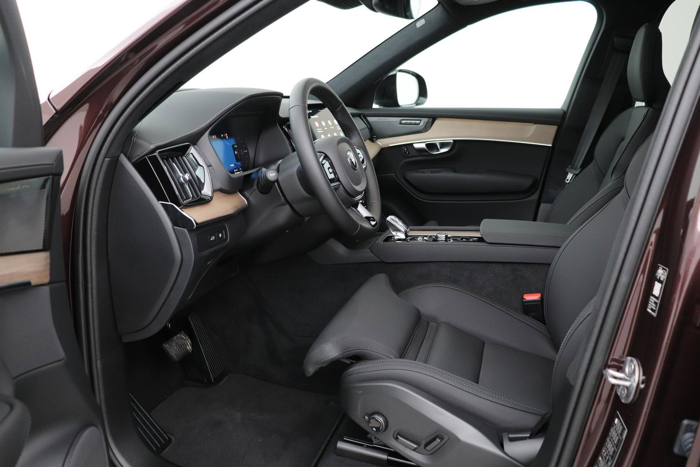 Volvo XC90 T8 Ultra Dark | Harman/Kardon | Trekhaak | Panoramadak | 360° Camera | Head-Up | Pilot Assist | 21 Inch