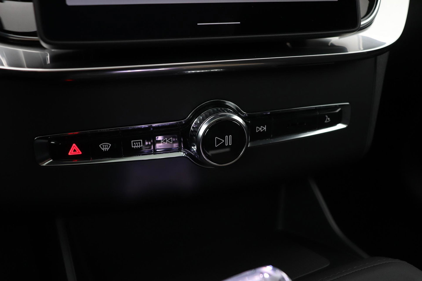 Volvo XC90 T8 Ultra Dark | Harman/Kardon | Trekhaak | Panoramadak | 360° Camera | Head-Up | Pilot Assist | 21 Inch