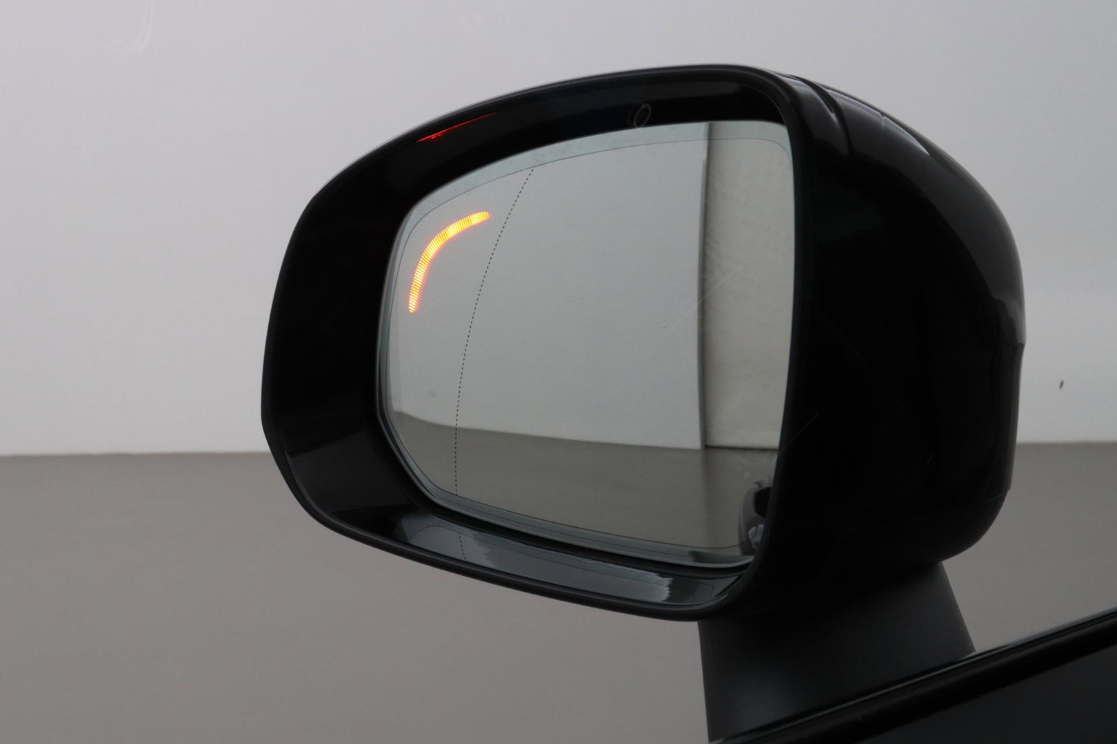 Volvo XC90 T8 Ultra Dark | Harman/Kardon | Trekhaak | Panoramadak | 360° Camera | Head-Up | Pilot Assist | 21 Inch