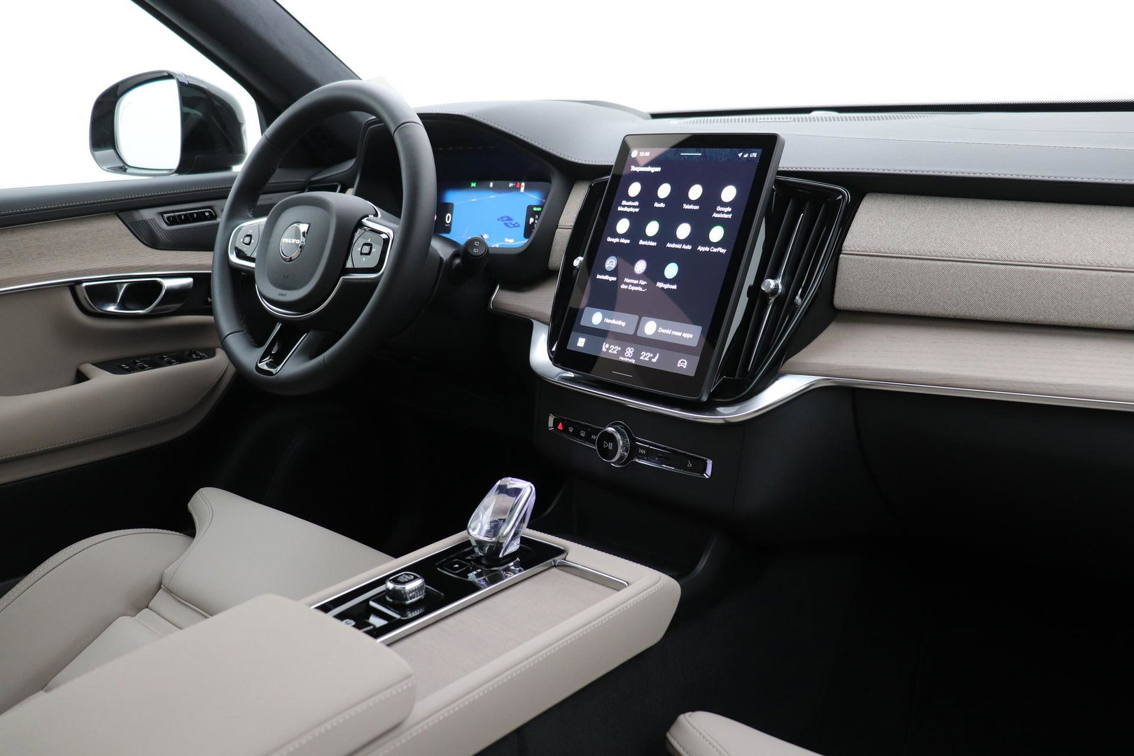 Volvo XC90 T8 Ultra Dark | Harman/Kardon | Trekhaak | Panoramadak | 360° Camera | Head-Up | Pilot Assist | ACC