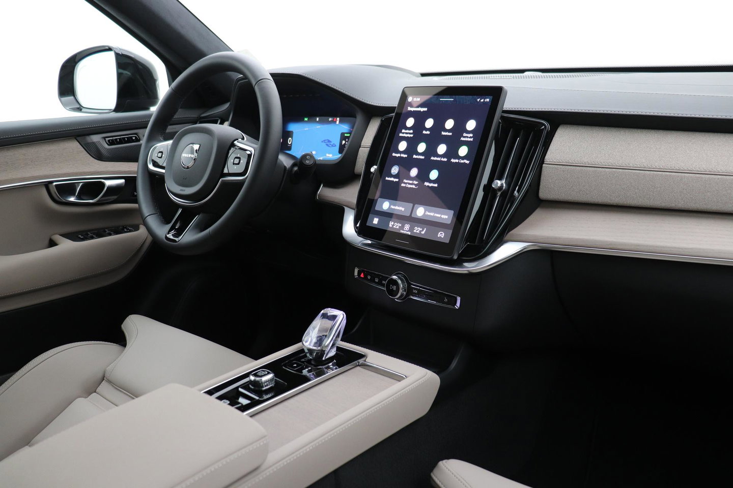 Volvo XC90 T8 Ultra Dark | Harman/Kardon | Trekhaak | Panoramadak | 360° Camera | Head-Up | Pilot Assist | ACC
