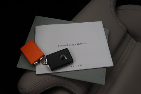 Volvo XC90 T8 Ultra Dark | Harman/Kardon | Trekhaak | Panoramadak | 360° Camera | Head-Up | Pilot Assist | ACC