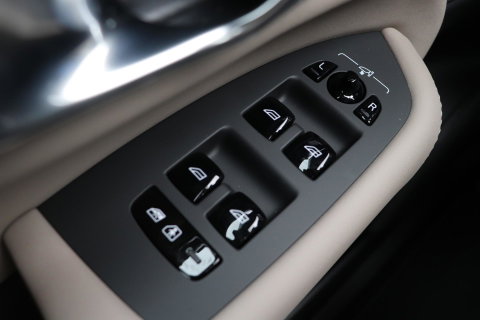 Volvo XC90 T8 Ultra Dark | Harman/Kardon | Trekhaak | Panoramadak | 360° Camera | Head-Up | Pilot Assist | ACC