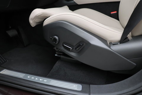 Volvo XC90 T8 Ultra Dark | Harman/Kardon | Trekhaak | Panoramadak | 360° Camera | Head-Up | Pilot Assist | ACC