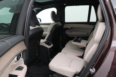 Volvo XC90 T8 Ultra Dark | Harman/Kardon | Trekhaak | Panoramadak | 360° Camera | Head-Up | Pilot Assist | ACC