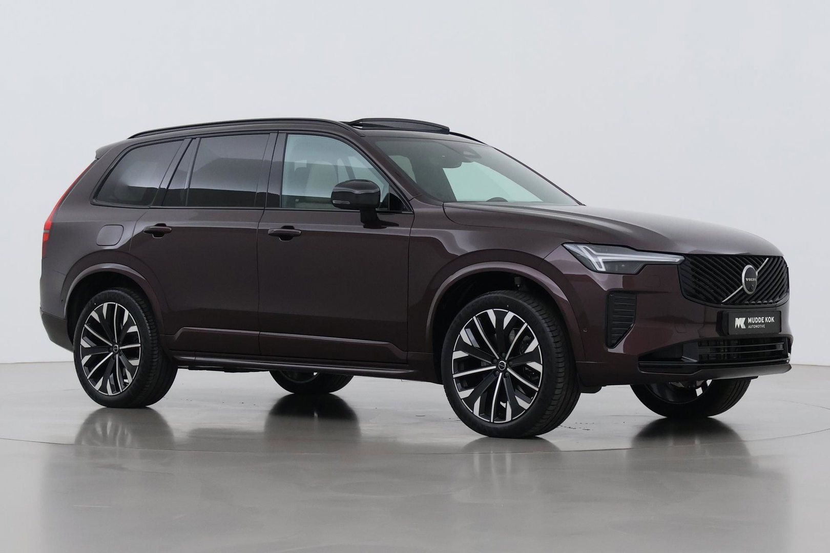 Volvo XC90 T8 Ultra Dark | Harman/Kardon | Trekhaak | Panoramadak | 360° Camera | Head-Up | Pilot Assist | ACC