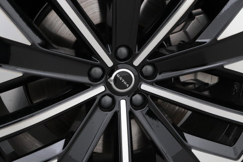 Volvo XC90 T8 Ultra Dark | Harman/Kardon | Trekhaak | Panoramadak | 360° Camera | Head-Up | Pilot Assist | ACC