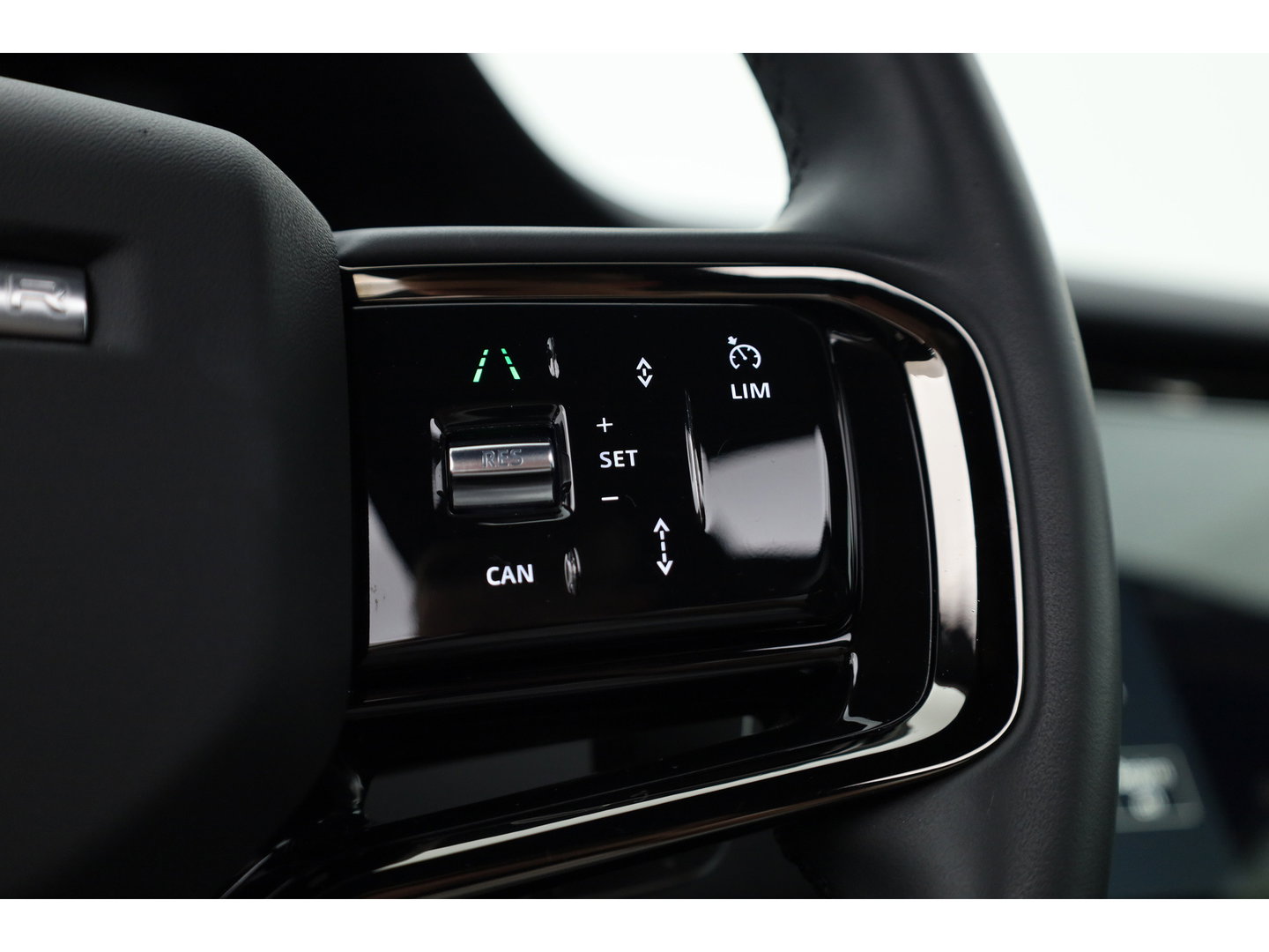 Land Rover Range Rover Evoque 1.5 P300e PHEV AWD S | Rijklaar! | Pano | SOH 94% | Camera | Leder | Adapt. Cruise | Elek. Stoelen | Apple CarPlay