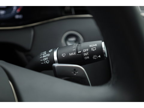 Land Rover Range Rover Evoque 1.5 P300e PHEV AWD S | Rijklaar! | Pano | SOH 94% | Camera | Leder | Adapt. Cruise | Elek. Stoelen | Apple CarPlay