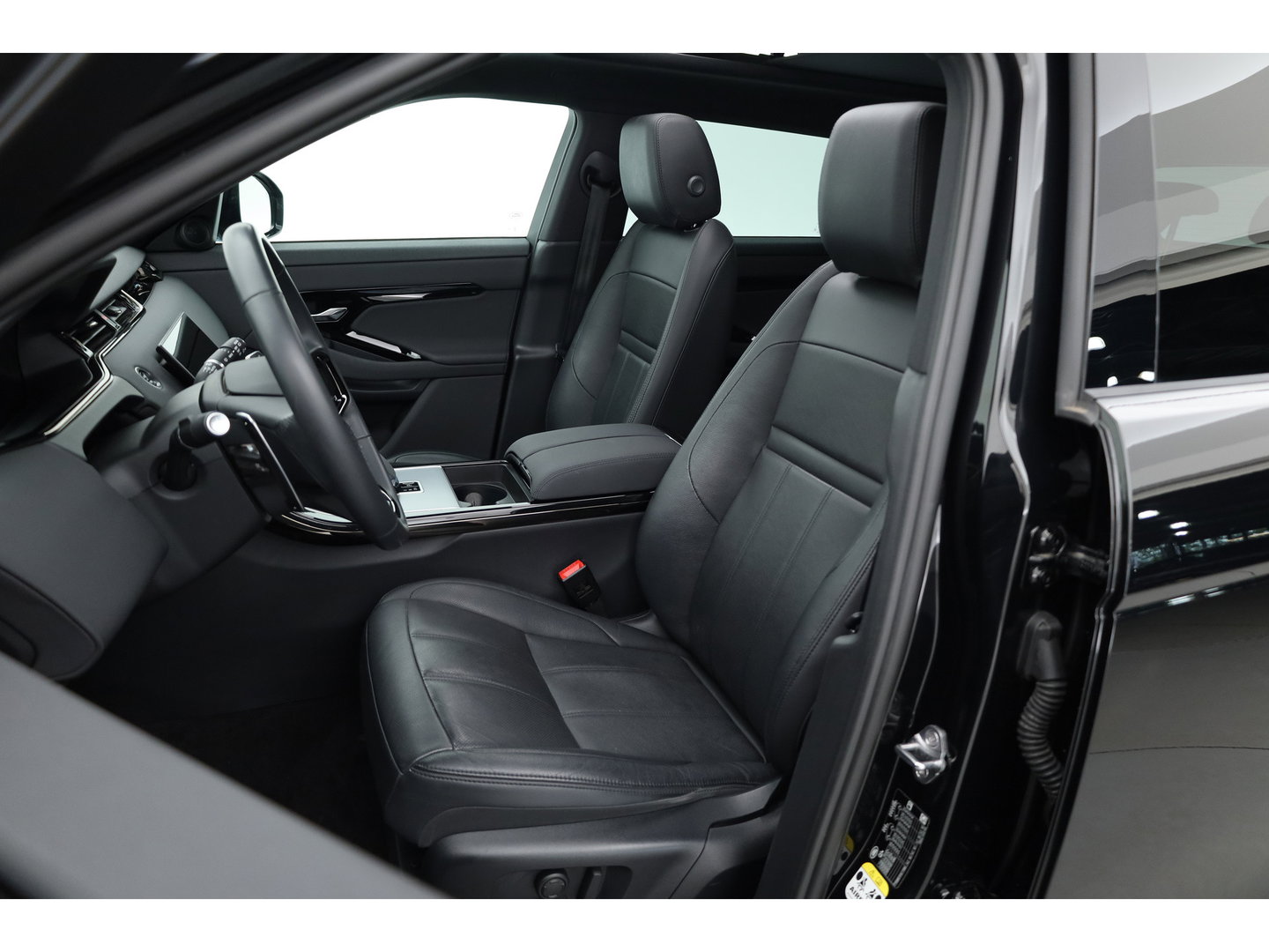 Land Rover Range Rover Evoque 1.5 P300e PHEV AWD S | Rijklaar! | Pano | SOH 94% | Camera | Leder | Adapt. Cruise | Elek. Stoelen | Apple CarPlay