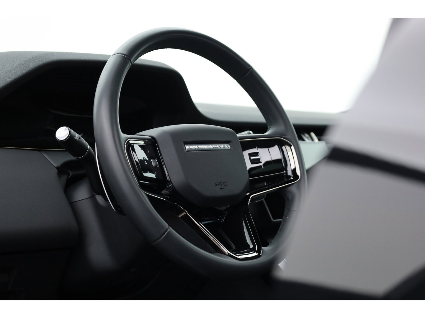 Land Rover Range Rover Evoque 1.5 P300e PHEV AWD S | Rijklaar! | Pano | SOH 94% | Camera | Leder | Adapt. Cruise | Elek. Stoelen | Apple CarPlay