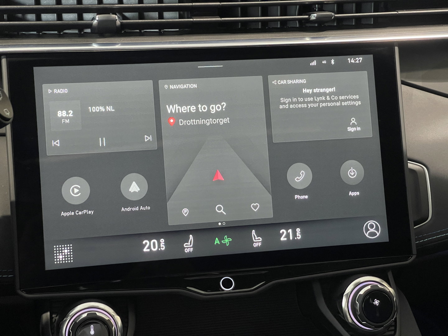 Lynk & Co 01 1.5 | Black Pakket Optioneel | Zwarte Hemel | Panoramadak | Adaptive Cruise Control | 360 Camera | Keyless | Elektrische Bestuurdersstoel + Geheugen | Parkeersensoren | Apple Ca