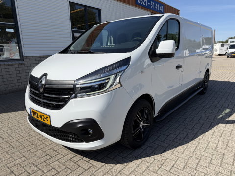 Renault Trafic 2.0 dCi 120pk T29 L2H1 Comfort / vaste prijs rijklaar € 19.950 ex btw / euro 6 / bpm vrij / lease vanaf € 336 / airco / cruise / navi / camera / lichtmetalen velgen / nieuwe koppeling !