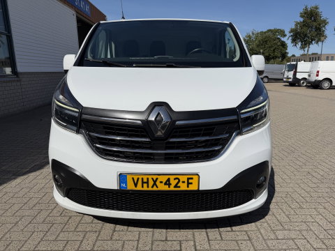 Renault Trafic 2.0 dCi 120pk T29 L2H1 Comfort / vaste prijs rijklaar € 19.950 ex btw / euro 6 / bpm vrij / lease vanaf € 336 / airco / cruise / navi / camera / lichtmetalen velgen / nieuwe koppeling !