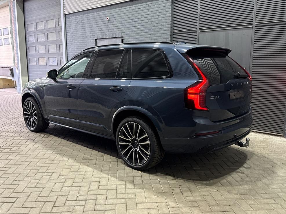 Volvo XC90 T8 Ultra Dark | Bowers&Wilkins | Luchtvering | Panoramadak | Trekhaak | 360° Camera | Massage | Head-Up | 22 Inch