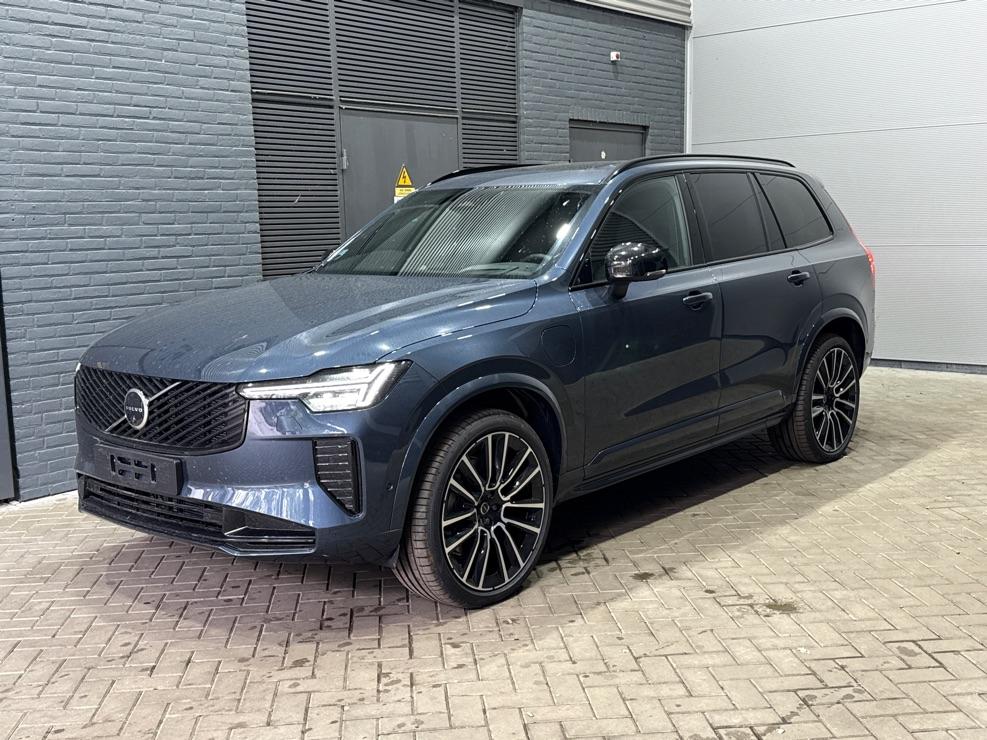 Volvo XC90 T8 Ultra Dark | Bowers&Wilkins | Luchtvering | Panoramadak | Trekhaak | 360° Camera | Massage | Head-Up | 22 Inch