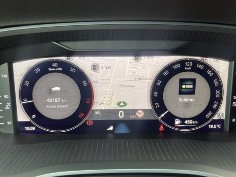 Škoda Octavia Combi 1.5 TSI Business Edition Plus | Elektrisch wegklapbare trekhaak | Keyless Go/Entry | Apple Carplay | Airco | Achteruitrijcamera | Stuurverwarming |