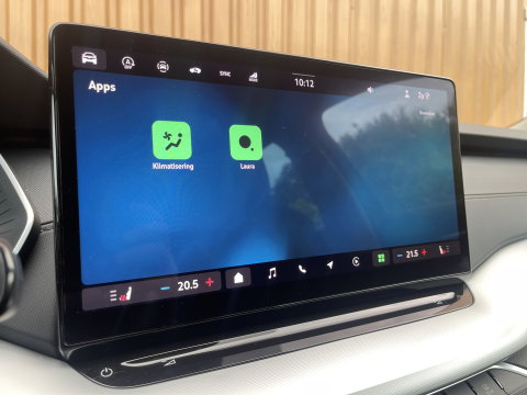 Škoda Octavia Combi 1.5 TSI Business Edition Plus | Elektrisch wegklapbare trekhaak | Keyless Go/Entry | Apple Carplay | Airco | Achteruitrijcamera | Stuurverwarming |