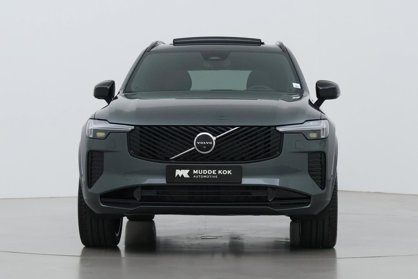 Volvo XC90 T8 Ultra Dark | Harman/Kardon | Panoramadak | Head-Up | Trekhaak | 360° Camera | Pilot Assist