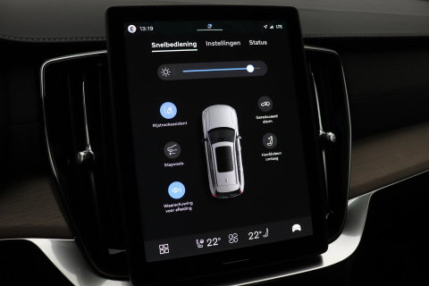 Volvo XC90 T8 Ultra Dark | Harman/Kardon | Panoramadak | Head-Up | Trekhaak | 360° Camera | Pilot Assist
