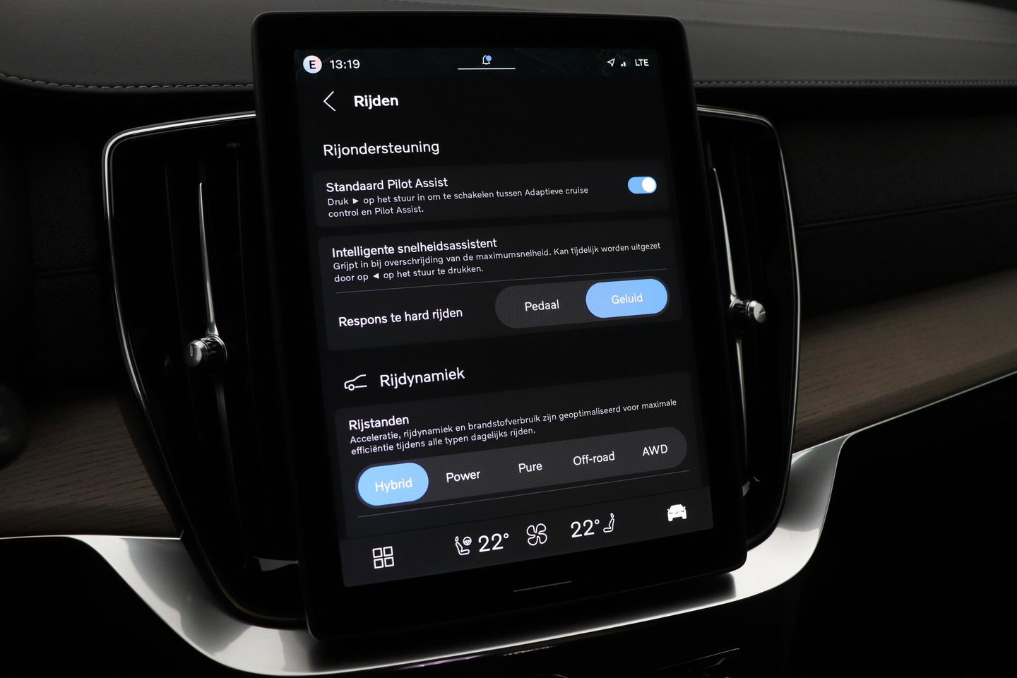 Volvo XC90 T8 Ultra Dark | Harman/Kardon | Panoramadak | Head-Up | Trekhaak | 360° Camera | Pilot Assist