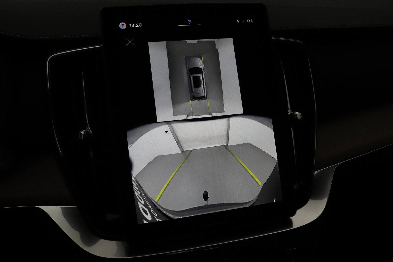 Volvo XC90 T8 Ultra Dark | Harman/Kardon | Panoramadak | Head-Up | Trekhaak | 360° Camera | Pilot Assist
