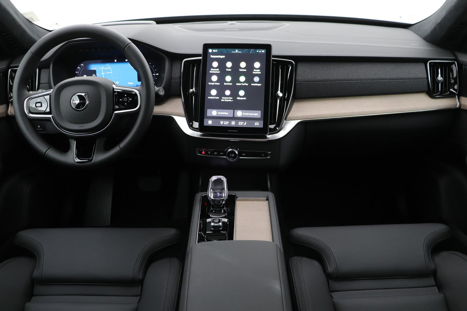 Volvo XC90 T8 Ultra Dark | Harman/Kardon | Panoramadak | Head-Up | Trekhaak | 360° Camera | Pilot Assist