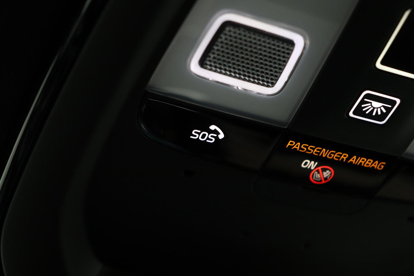 Volvo XC90 T8 Ultra Dark | Harman/Kardon | Panoramadak | Head-Up | Trekhaak | 360° Camera | Pilot Assist