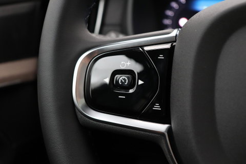Volvo XC90 T8 Ultra Dark | Harman/Kardon | Panoramadak | Head-Up | Trekhaak | 360° Camera | Pilot Assist