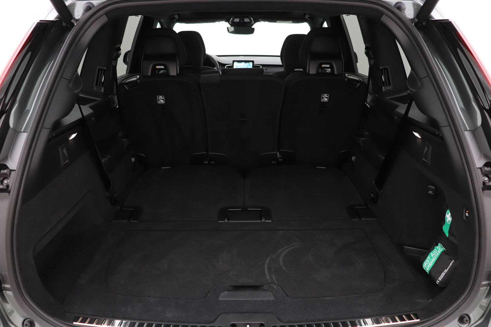 Volvo XC90 T8 Ultra Dark | Harman/Kardon | Panoramadak | Head-Up | Trekhaak | 360° Camera | Pilot Assist