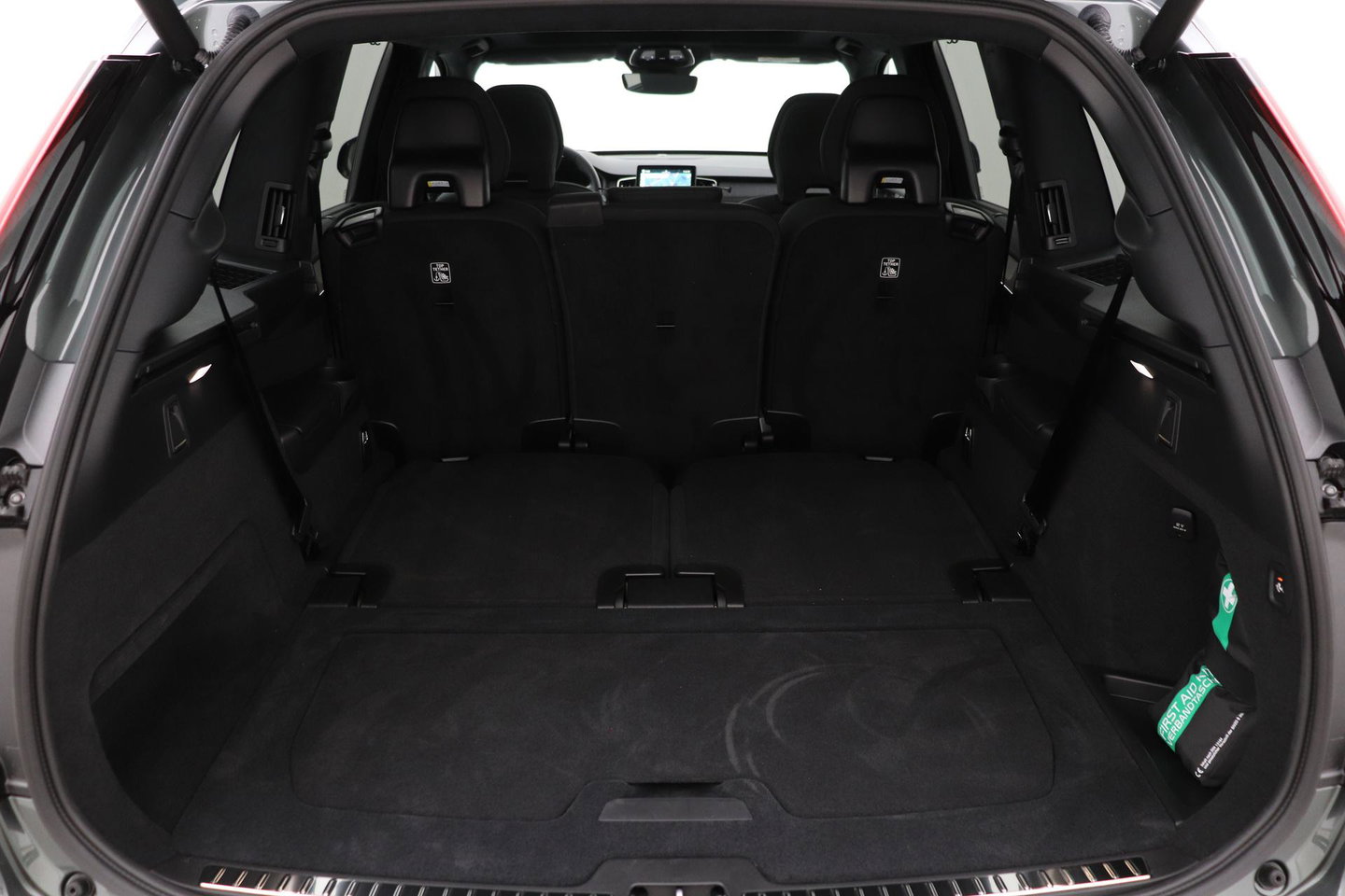Volvo XC90 T8 Ultra Dark | Harman/Kardon | Panoramadak | Head-Up | Trekhaak | 360° Camera | Pilot Assist