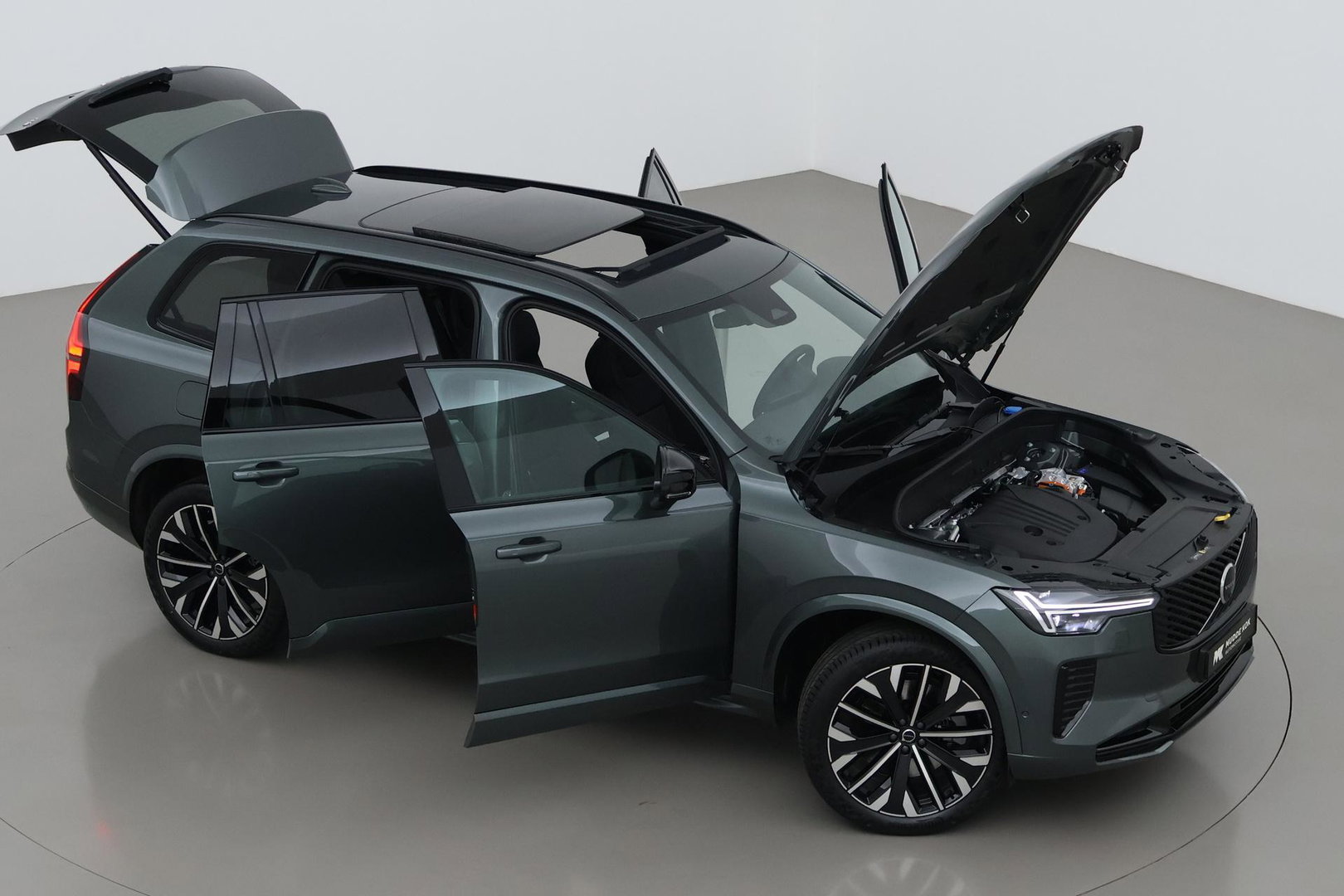Volvo XC90 T8 Ultra Dark | Harman/Kardon | Panoramadak | Head-Up | Trekhaak | 360° Camera | Pilot Assist