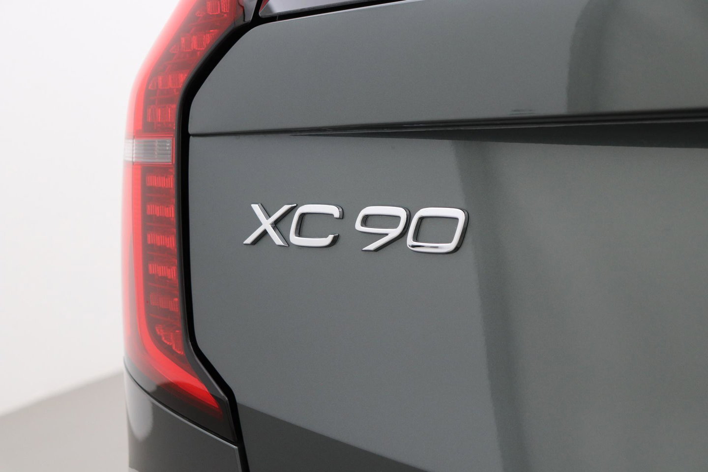 Volvo XC90 T8 Ultra Dark | Harman/Kardon | Panoramadak | Head-Up | Trekhaak | 360° Camera | Pilot Assist