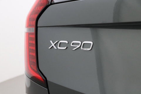 Volvo XC90 T8 Ultra Dark | Harman/Kardon | Panoramadak | Head-Up | Trekhaak | 360° Camera | Pilot Assist