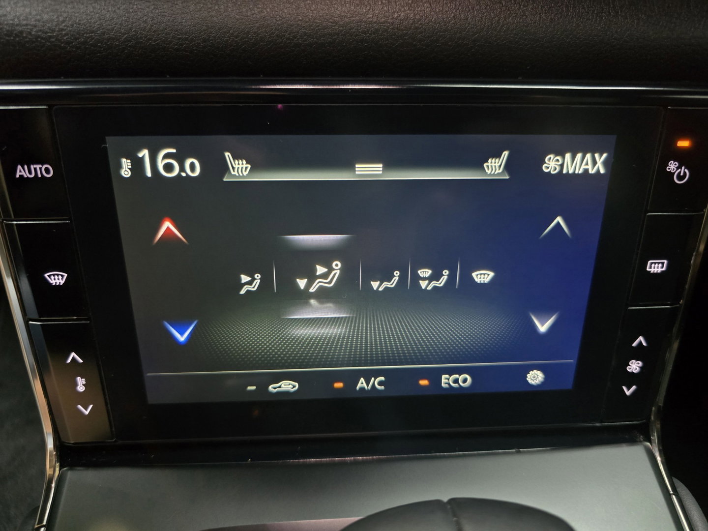 Mazda MX-30 E-SkyActiv 145 First Edition 36 kWh Clima Cruise Navi PDC LM