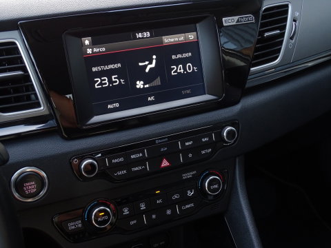 Kia Niro 1.6 GDi 141PK automaat / luxe pakket / LED / *NAP*