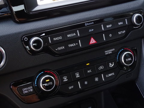 Kia Niro 1.6 GDi 141PK automaat / luxe pakket / LED / *NAP*