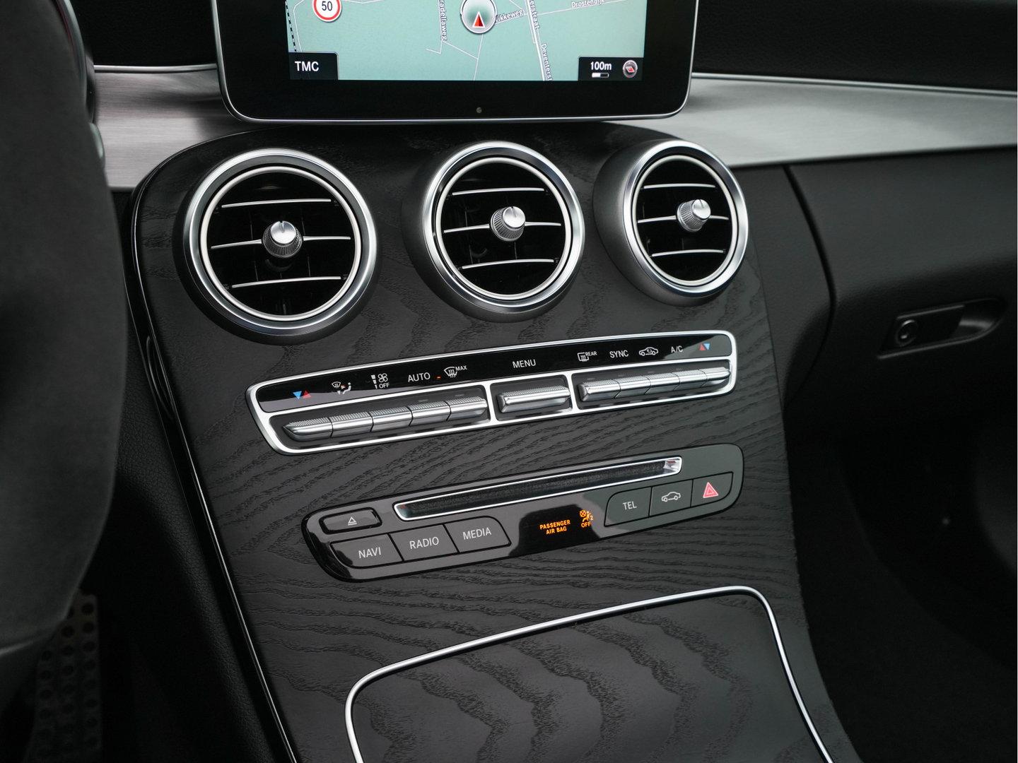 Mercedes-Benz C-Klasse Cabrio AMG 43 4MATIC Night Edition Aut. *LEDER | BURMESTER-AUDIO | FULL-LED | HEATED/VENTILATED-SPORTSEATS | NAVI-FULLMAP | SHIFTPADDLES | CAMERA | BLINDSPOT | ADAPTIVE-CRUISE | LANE-ASSIST | KEYLESS | AMBIENTLIGHT | MEMORY ..