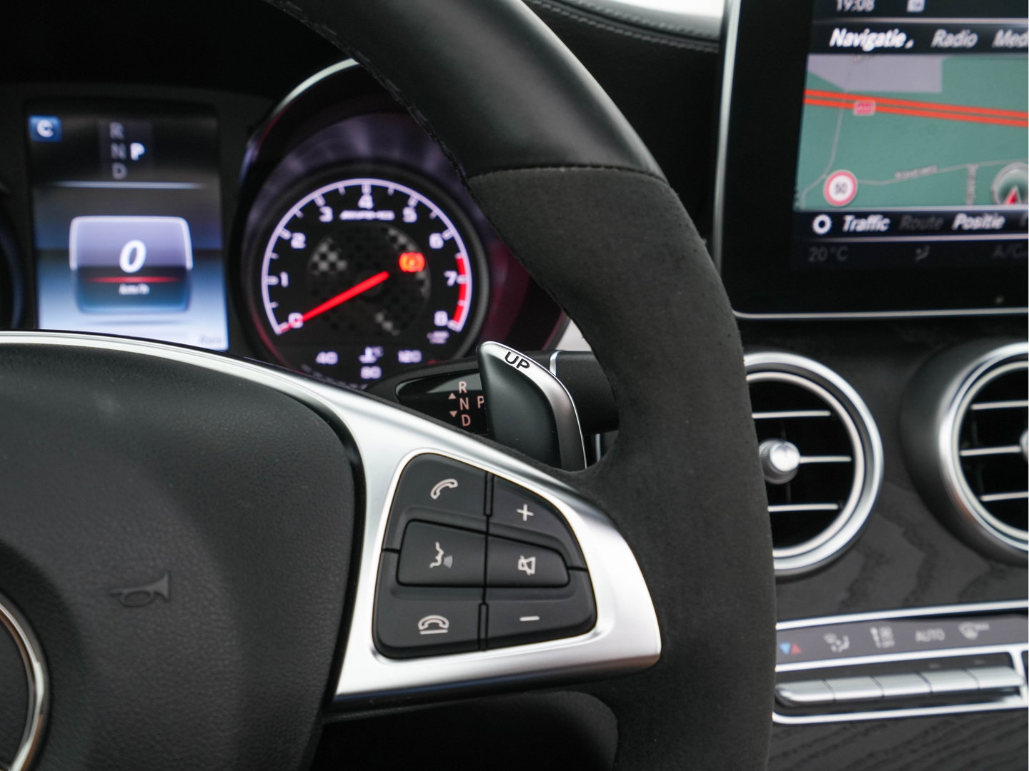 Mercedes-Benz C-Klasse Cabrio AMG 43 4MATIC Night Edition Aut. *LEDER | BURMESTER-AUDIO | FULL-LED | HEATED/VENTILATED-SPORTSEATS | NAVI-FULLMAP | SHIFTPADDLES | CAMERA | BLINDSPOT | ADAPTIVE-CRUISE | LANE-ASSIST | KEYLESS | AMBIENTLIGHT | MEMORY ..