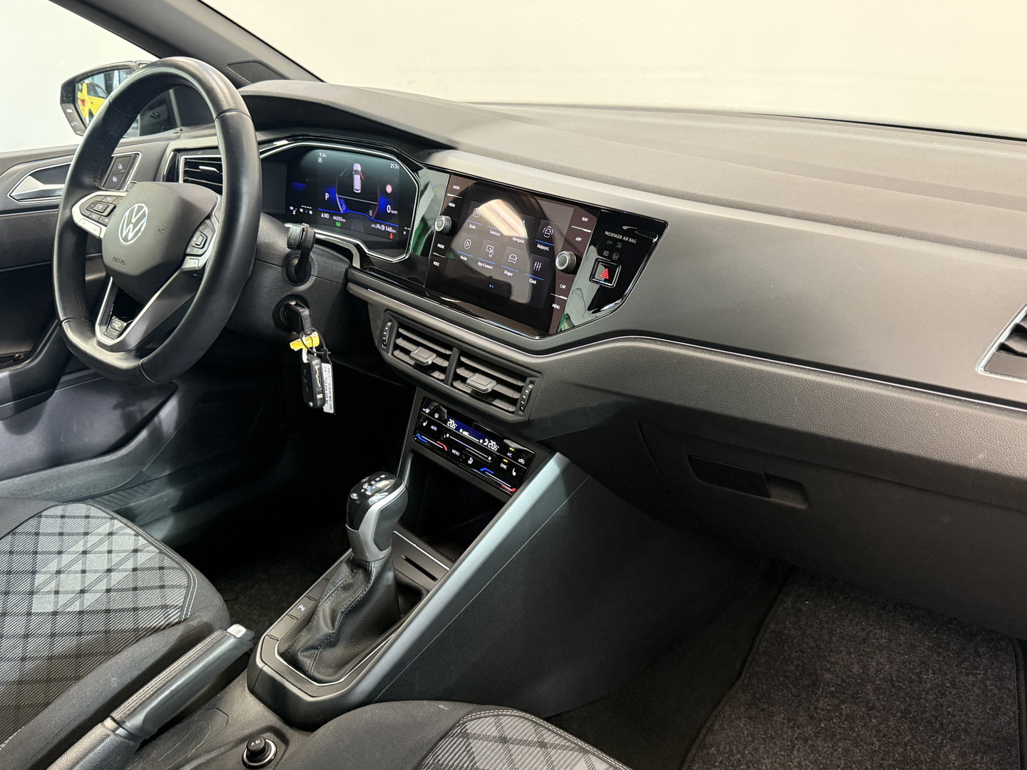 Volkswagen Polo 1.0 TSI R-Line 3x IQ-led Adaptive-Cruise 17'lmv