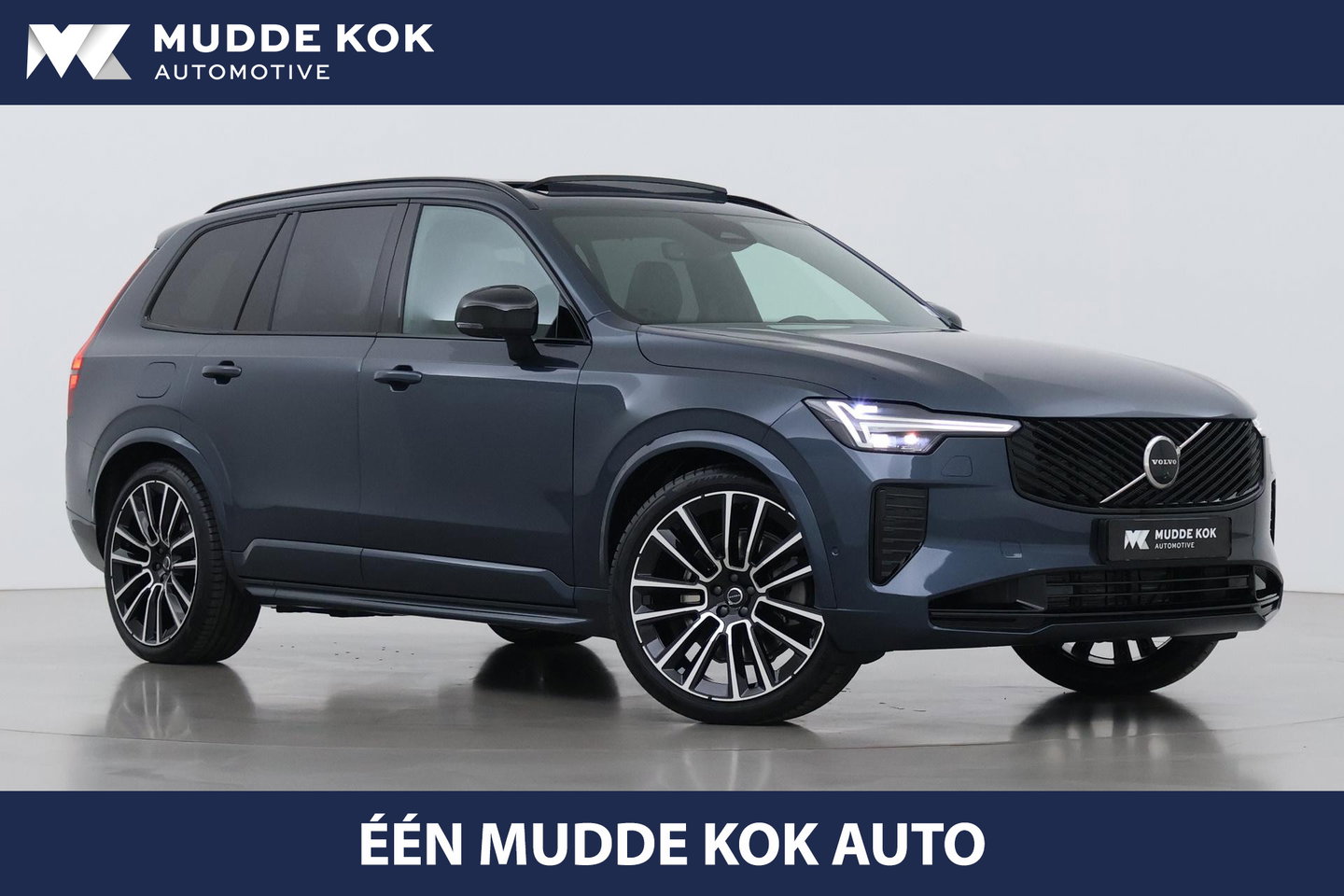 Volvo XC90 T8 Ultra Dark | Bowers&Wilkins | Luchtvering | Panoramadak | Trekhaak | 360° Camera | Massage | Head-Up | 22 Inch