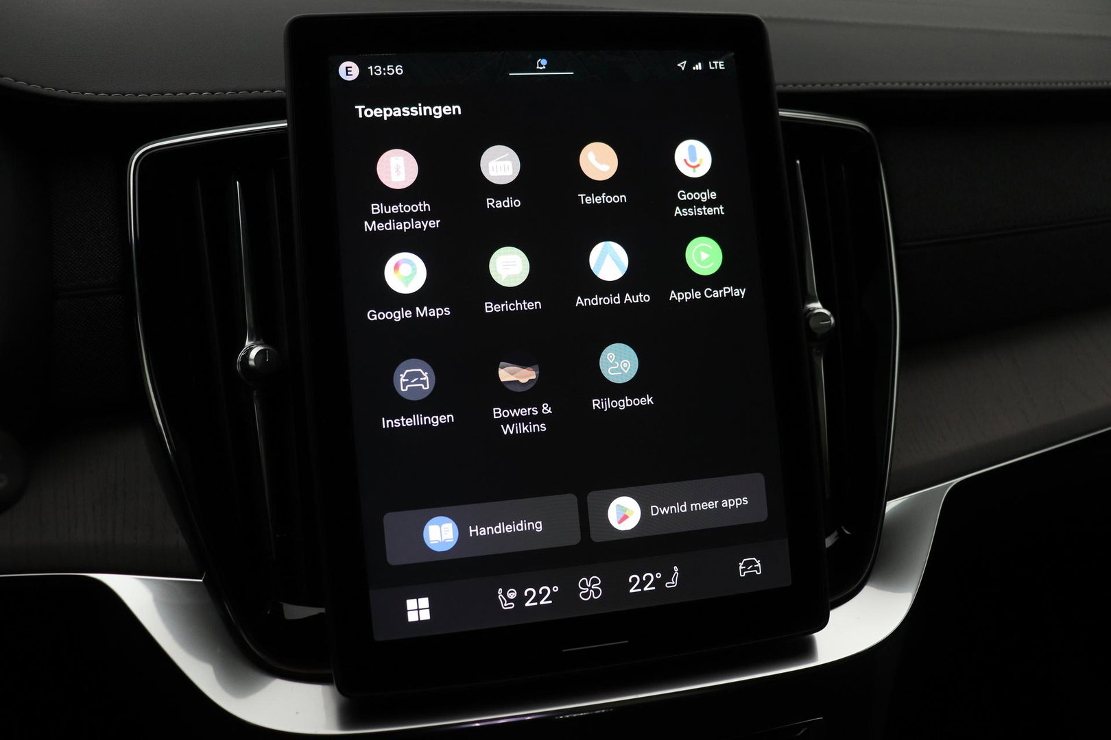 Volvo XC90 T8 Ultra Dark | Bowers&Wilkins | Luchtvering | Panoramadak | Trekhaak | 360° Camera | Massage | Head-Up | 22 Inch