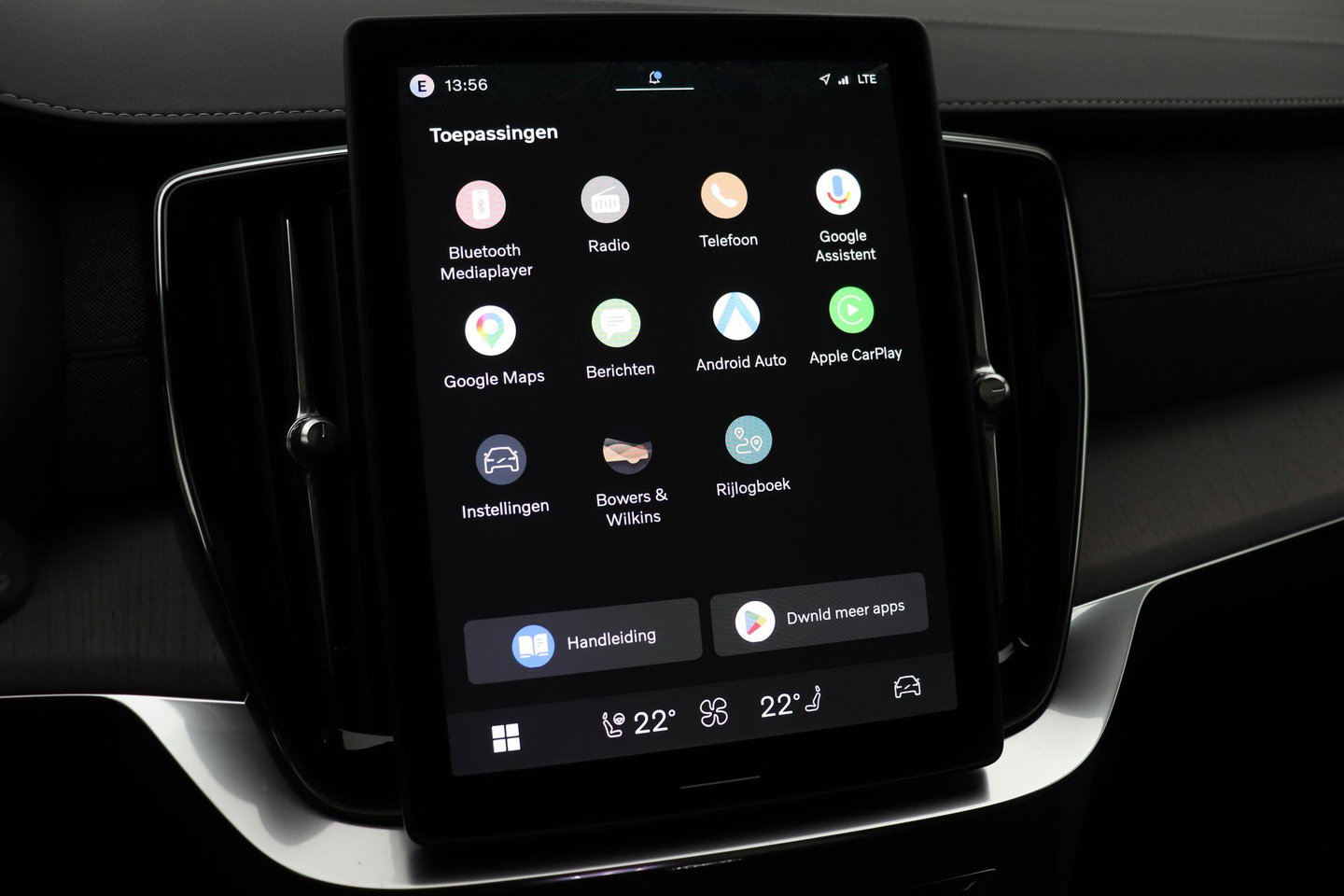 Volvo XC90 T8 Ultra Dark | Bowers&Wilkins | Luchtvering | Panoramadak | Trekhaak | 360° Camera | Massage | Head-Up | 22 Inch