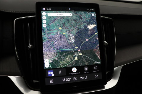 Volvo XC90 T8 Ultra Dark | Bowers&Wilkins | Luchtvering | Panoramadak | Trekhaak | 360° Camera | Massage | Head-Up | 22 Inch