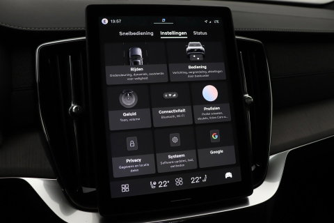 Volvo XC90 T8 Ultra Dark | Bowers&Wilkins | Luchtvering | Panoramadak | Trekhaak | 360° Camera | Massage | Head-Up | 22 Inch