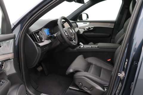 Volvo XC90 T8 Ultra Dark | Bowers&Wilkins | Luchtvering | Panoramadak | Trekhaak | 360° Camera | Massage | Head-Up | 22 Inch