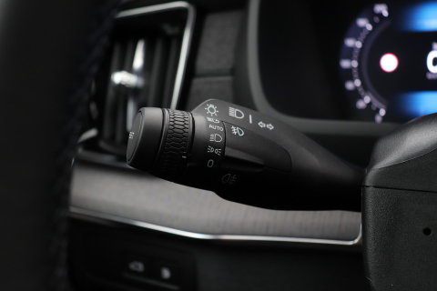 Volvo XC90 T8 Ultra Dark | Bowers&Wilkins | Luchtvering | Panoramadak | Trekhaak | 360° Camera | Massage | Head-Up | 22 Inch