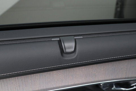 Volvo XC90 T8 Ultra Dark | Bowers&Wilkins | Luchtvering | Panoramadak | Trekhaak | 360° Camera | Massage | Head-Up | 22 Inch